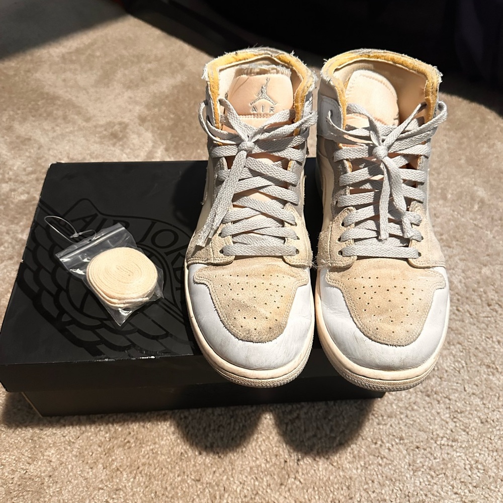 Jordan Sneakers in Gray and Cream